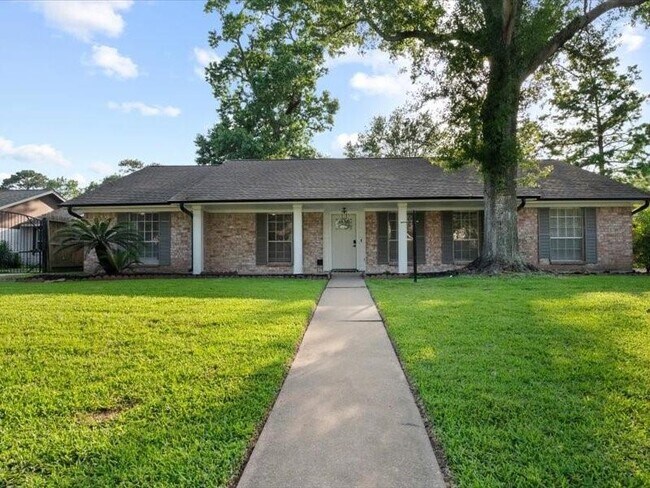 Primary Photo - 12615 Pine Bough Ln