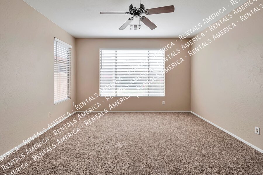 Building Photo - 27 W Mill Reef Dr