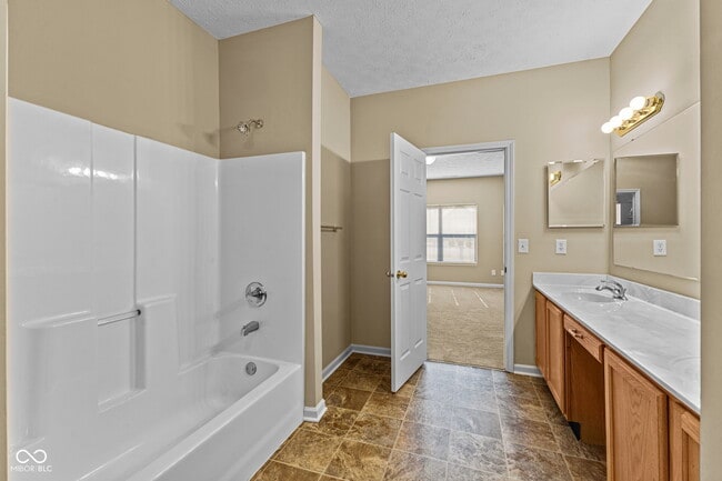 Building Photo - 1241 Elm Grove Ln