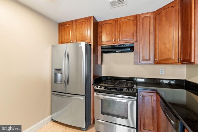 Building Photo - 1031 Gardenview Loop