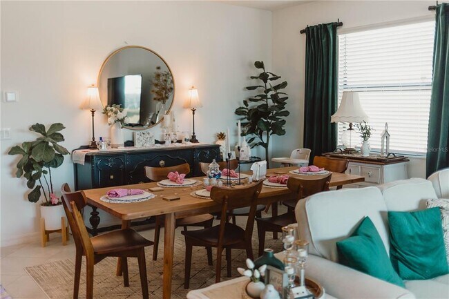 Building Photo - 1873 E Isles Rd