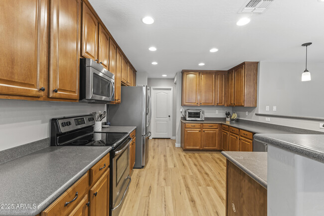 Building Photo - 18390 W Hayden Dr