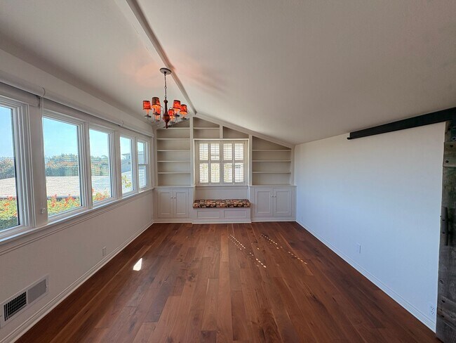 Building Photo - Welcome to your dream home in the heart of...