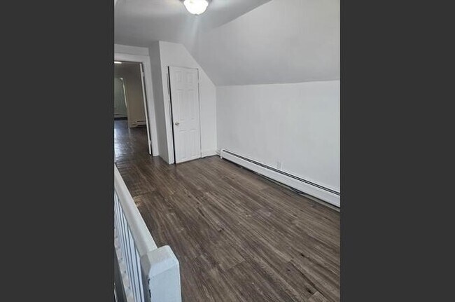 Building Photo - 304 Wood St