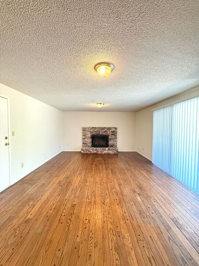 Building Photo - 3051 Jason Wy