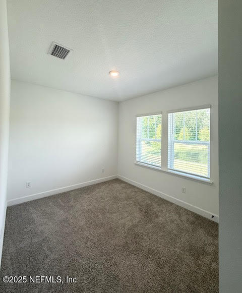 Building Photo - 207 Chalet Ct