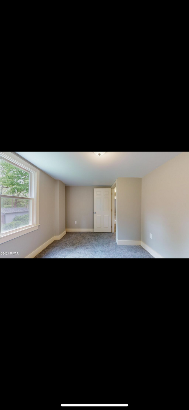 Room 1 - 228 Highland St