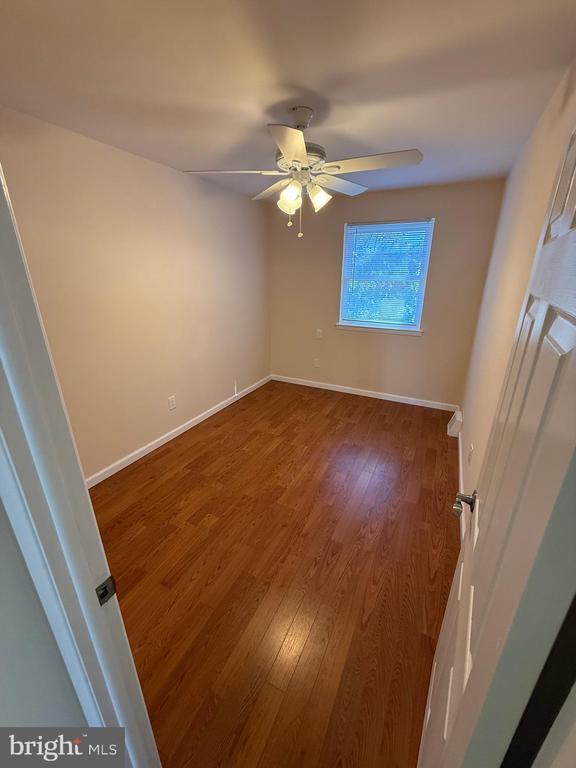 Building Photo - 413 Parlin Pl