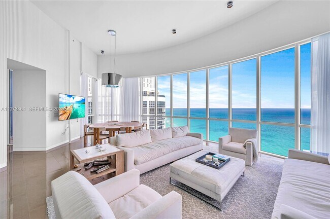 Building Photo - 18101 Collins Ave