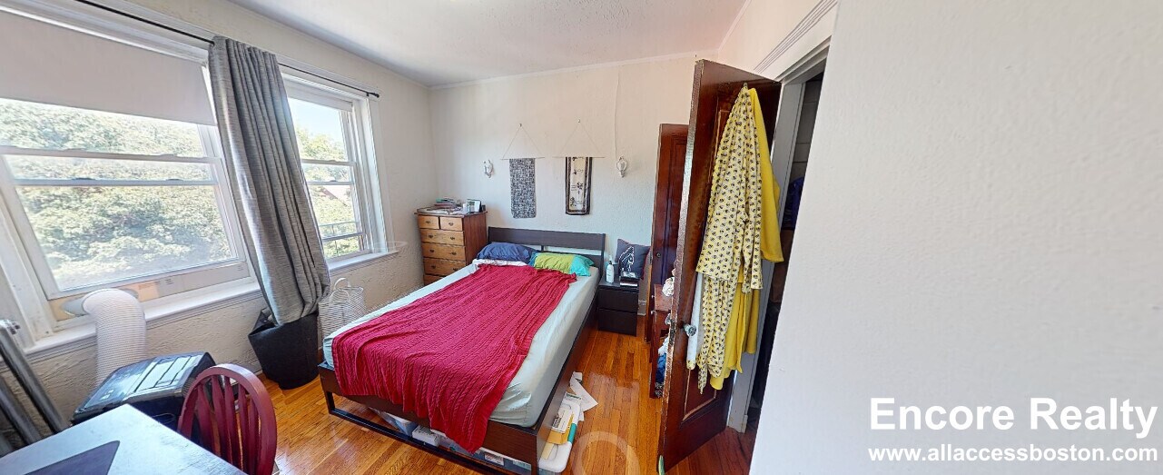 Building Photo - 1800 Commonwealth Ave