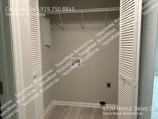 Building Photo - 4720 Hoyle Dr