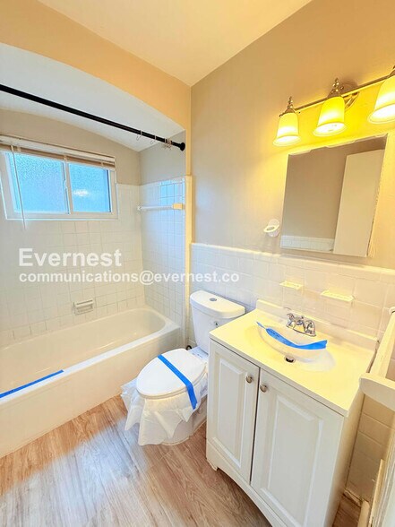 Building Photo - 19908 Heyden St