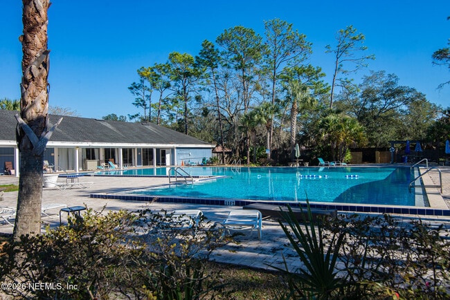 Building Photo - 8880 Old Kings Rd S