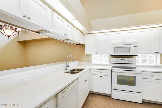 Building Photo - 17890 Bermuda Dunes Dr