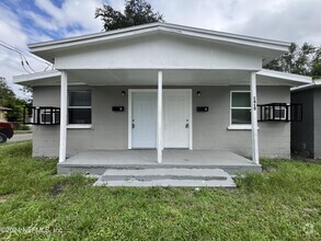 Building Photo - 1419 Brady St