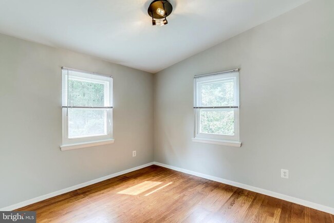 Building Photo - 8424 Hayden Ln