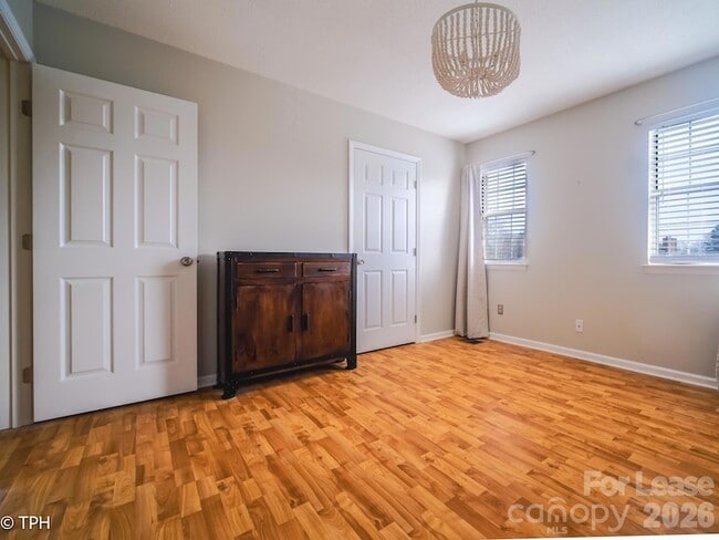 Building Photo - 6124 Heath Ridge Ct