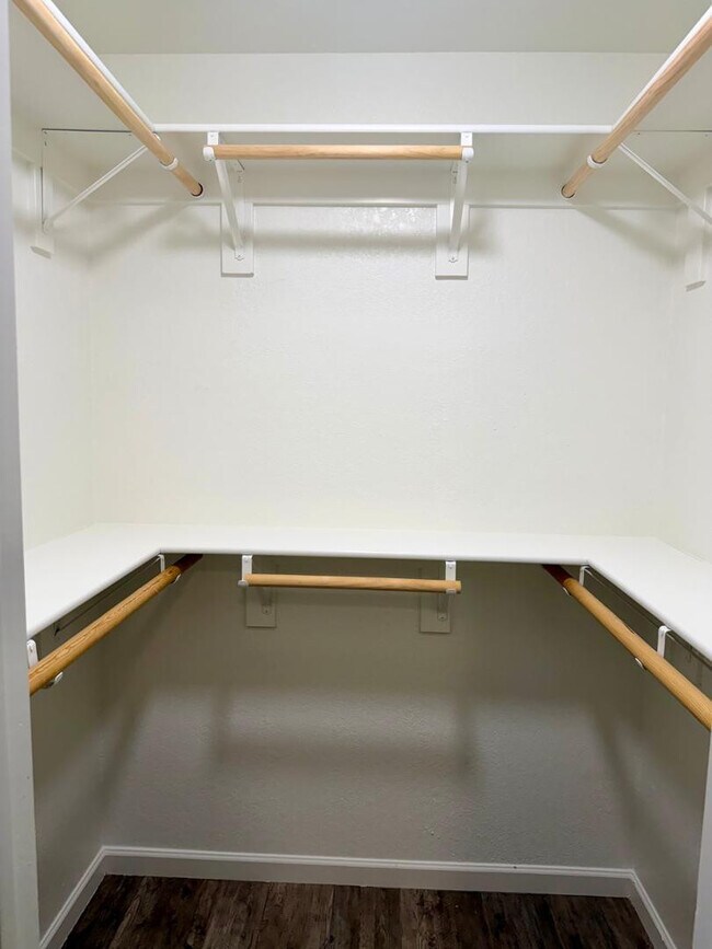 Building Photo - 3761 E Dulciana Ave