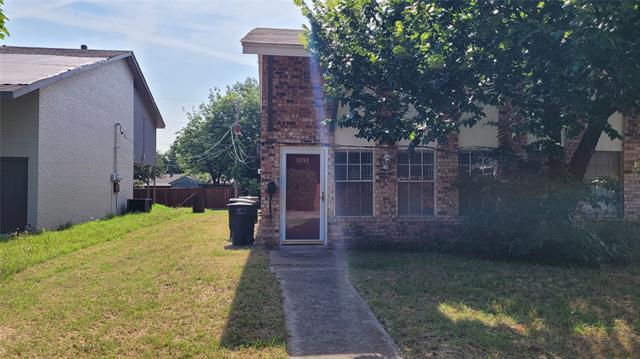 Building Photo - 1002 Banks St