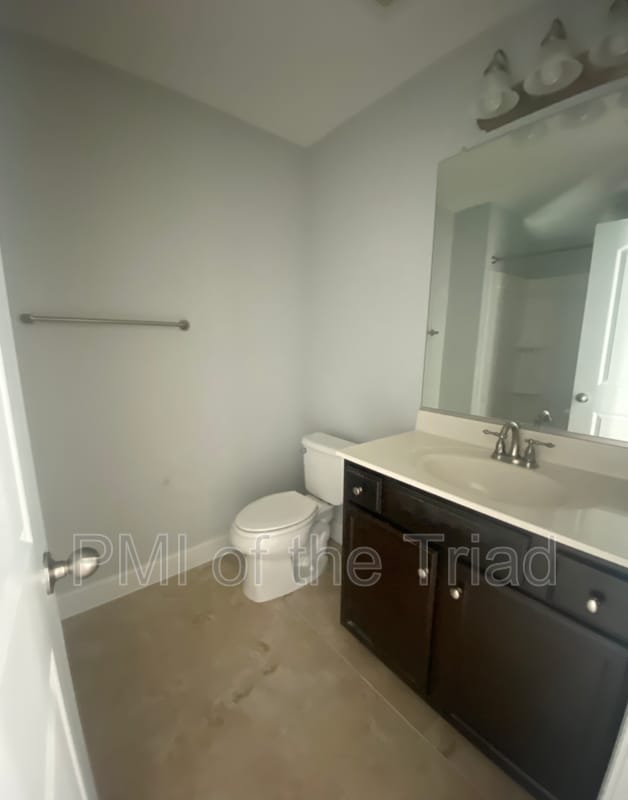 Building Photo - 1146 Augustine Heights Dr