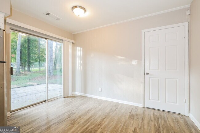 Building Photo - 8974 Sterling Ridge Ln