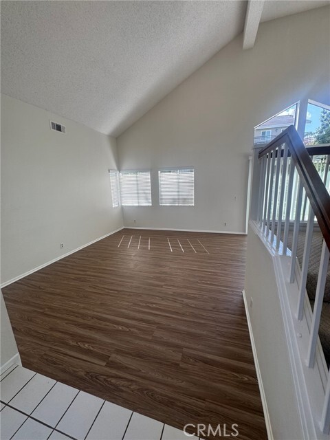 Building Photo - 971 Longview Dr