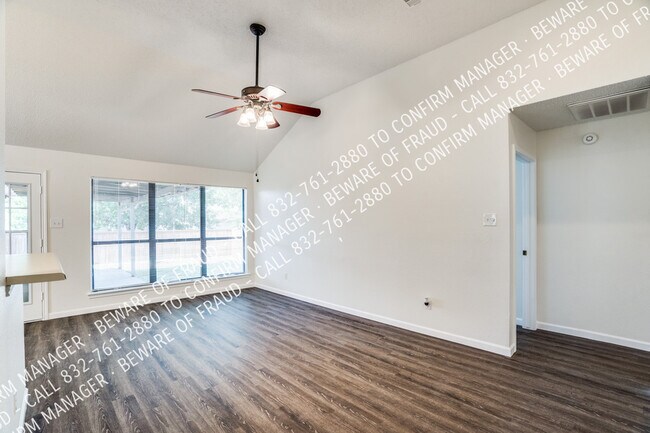 Building Photo - 1538 Evergreen Dr