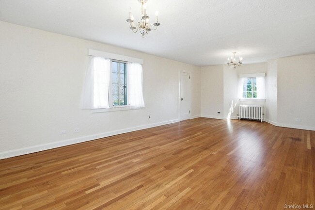 Building Photo - 5 Seymour Pl