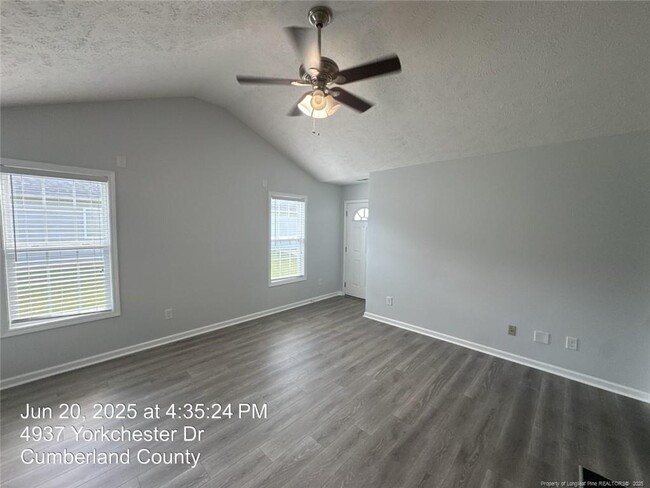 Building Photo - 4937 Yorkchester Dr