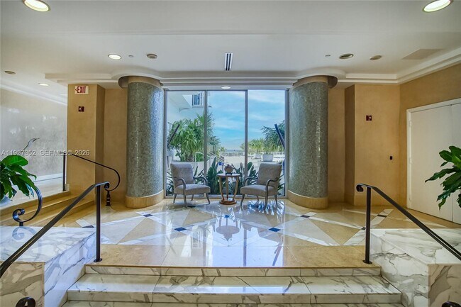 Building Photo - 6917 Collins Ave