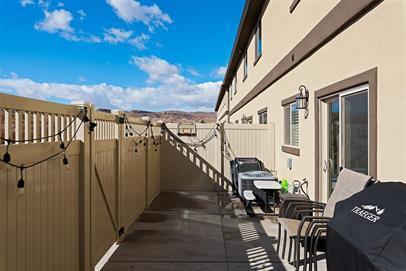 Building Photo - 1001 W Curly Hollow Dr