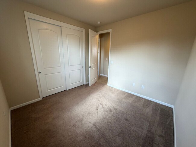 Building Photo - 3 Bedroom Home in Sparks Gated Community!