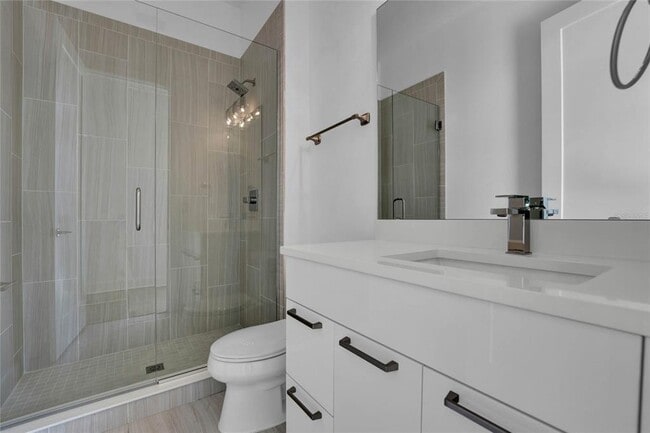 Building Photo - 1802 Mondrian Cir