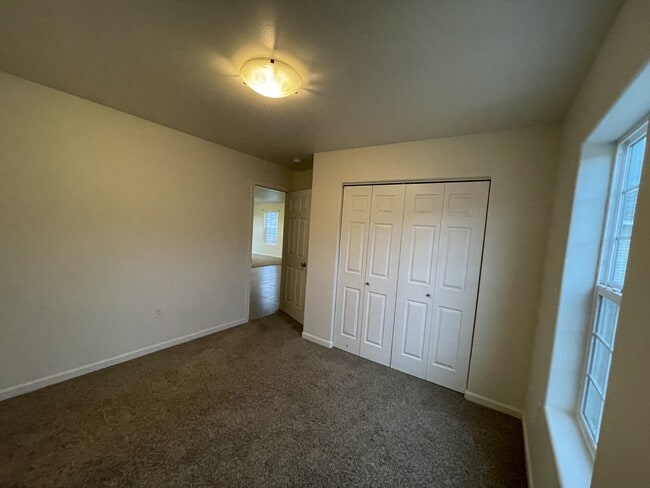 Building Photo - 3832 S Lance B Cir