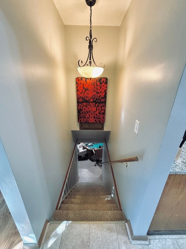 Building Photo - COME CHECK-OUT ALL THE UPDATES!  Great crystal home with huge fenced in backyard! Awesome home fo...
