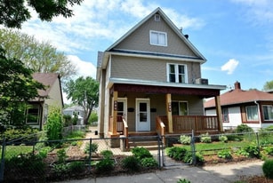 Building Photo - 616 Fillmore st ne