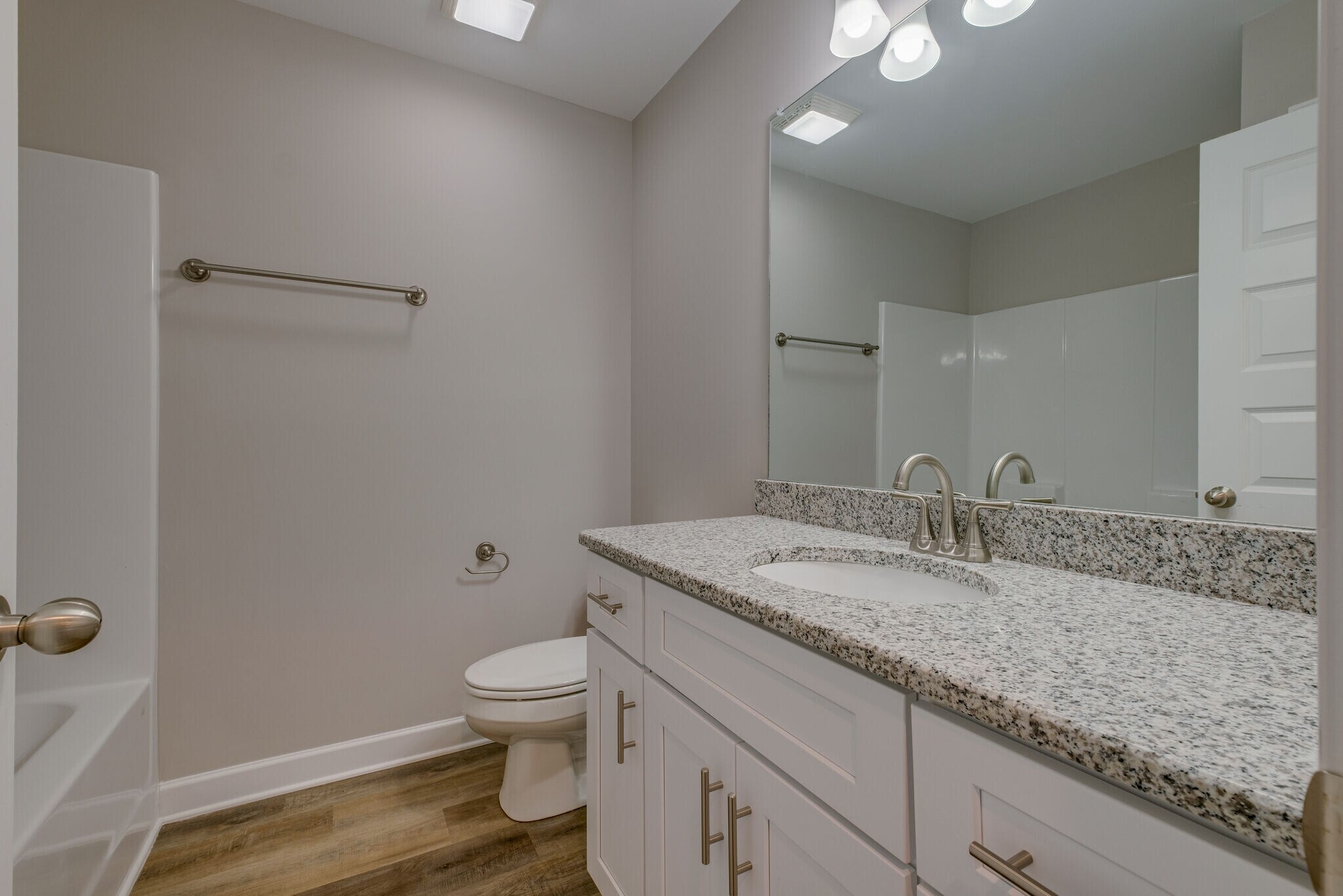 Building Photo - 648 S Tunnel Rd