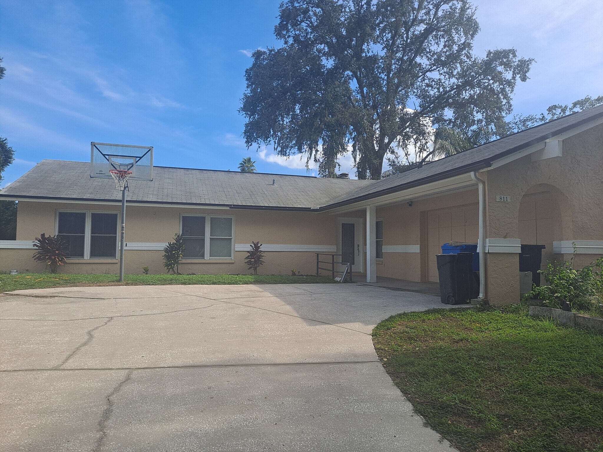 Building Photo - 811 Granite Rd