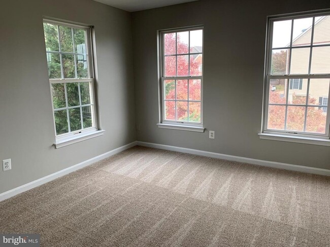 Building Photo - 6209 Toledo Pl