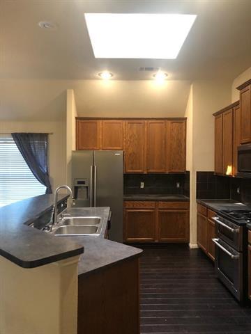 Building Photo - 1612 Mockingbird Dr