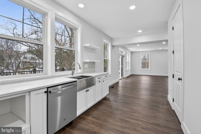 Building Photo - 13102 Ideal Dr