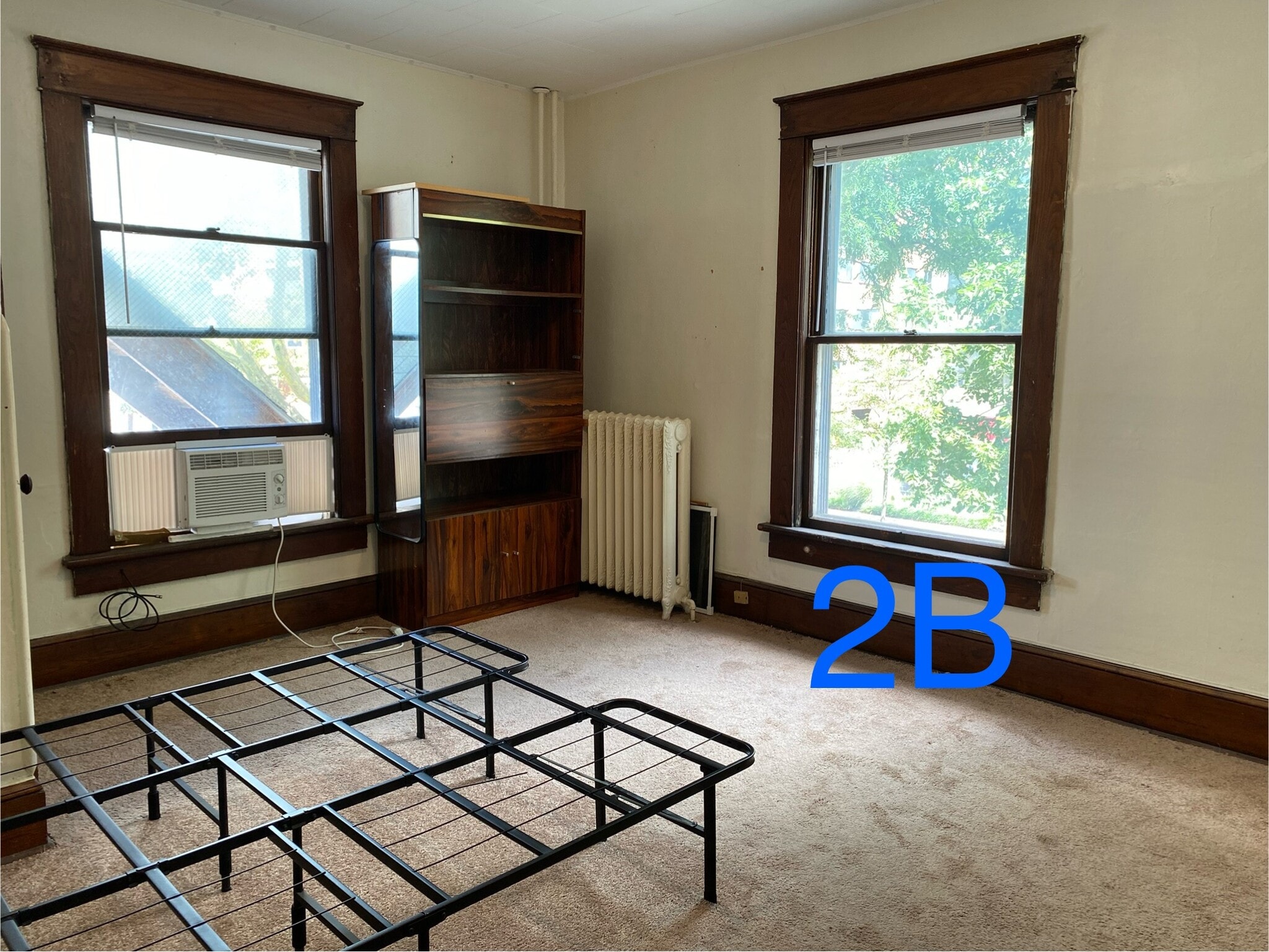 Building Photo - 326 S Allen St