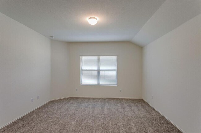 Building Photo - 6412 Laurencia Pl