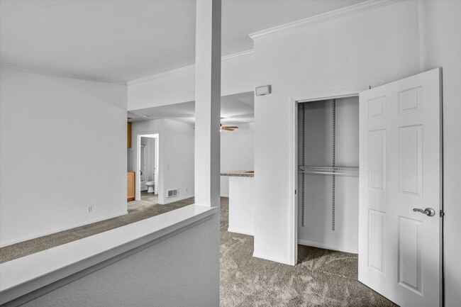 Building Photo - Cozy 1 Bed, 1 Bath Condo in Mira Mesa w/ Off-Street Parking!