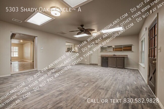 Building Photo - 5303 Shady Oak Cir