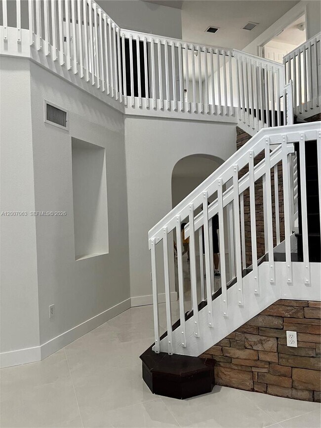 Building Photo - 16475 SW 84th Ln