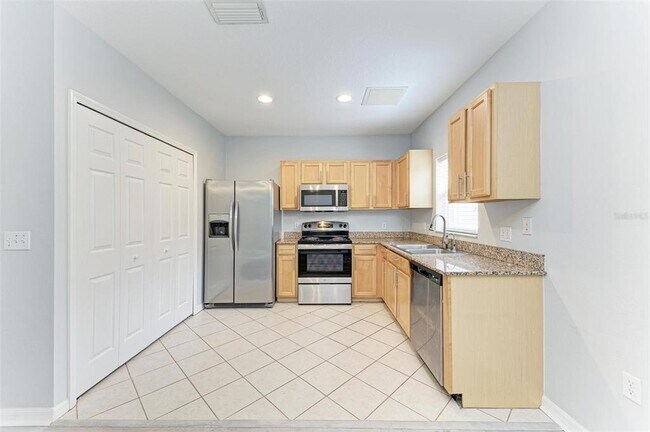 Building Photo - 6218 Flagfish Ct
