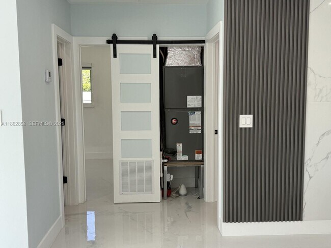 Building Photo - 11805 SW 185th St