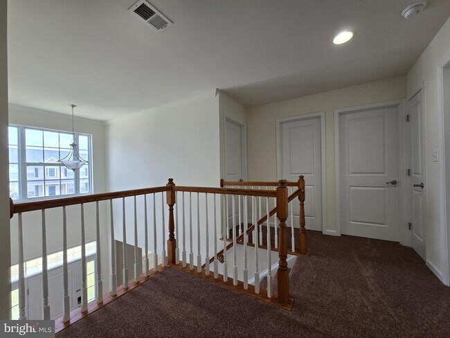 Building Photo - 173 Heartleaf Ln