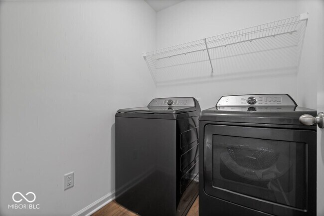 Building Photo - 8266 Juniper Ln